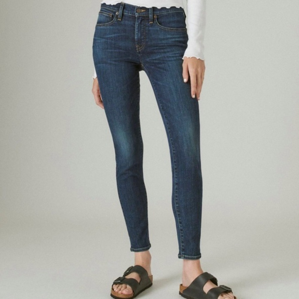 NWT Lucky Brand ”Ava“ Mid-Rise Skinny Dark Blue Jeans size 4/27R